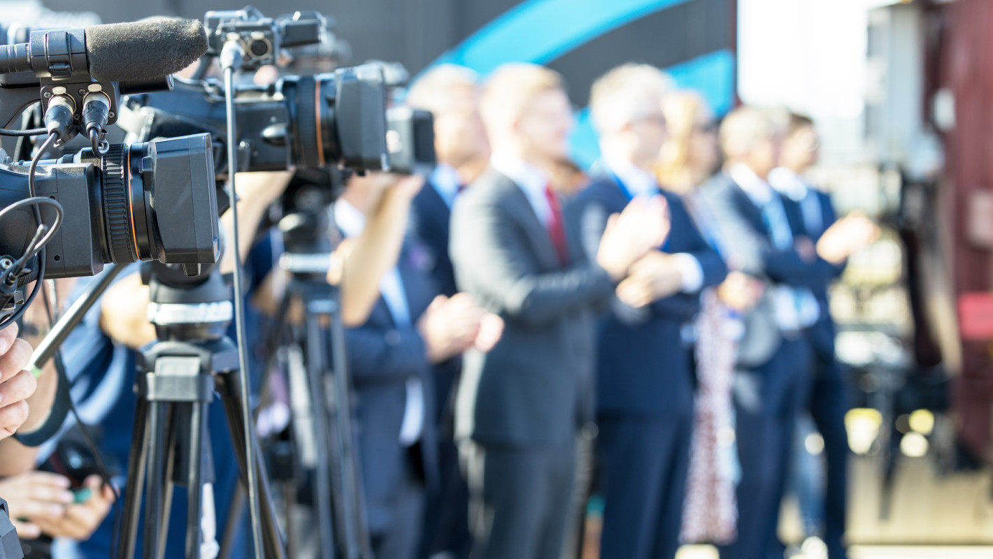 Videokamera bei einer Konferenz