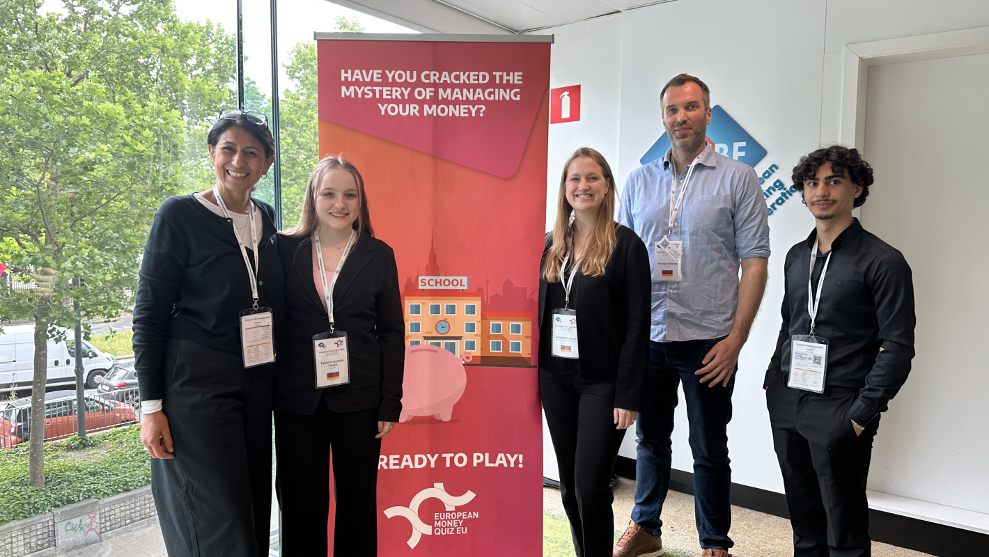 v.l.n.r. Sibel Balaban-Ströh, Lavinia, Andrea Grabner, Florian Roters, Harun