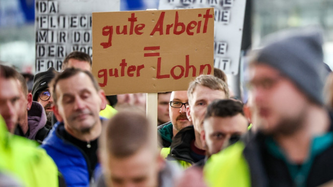 Demonstration Tarifvertrag