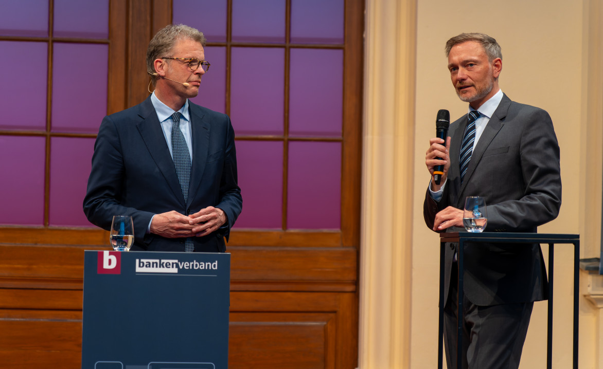 Christian Sewing und Christian Lindner im Gespräch